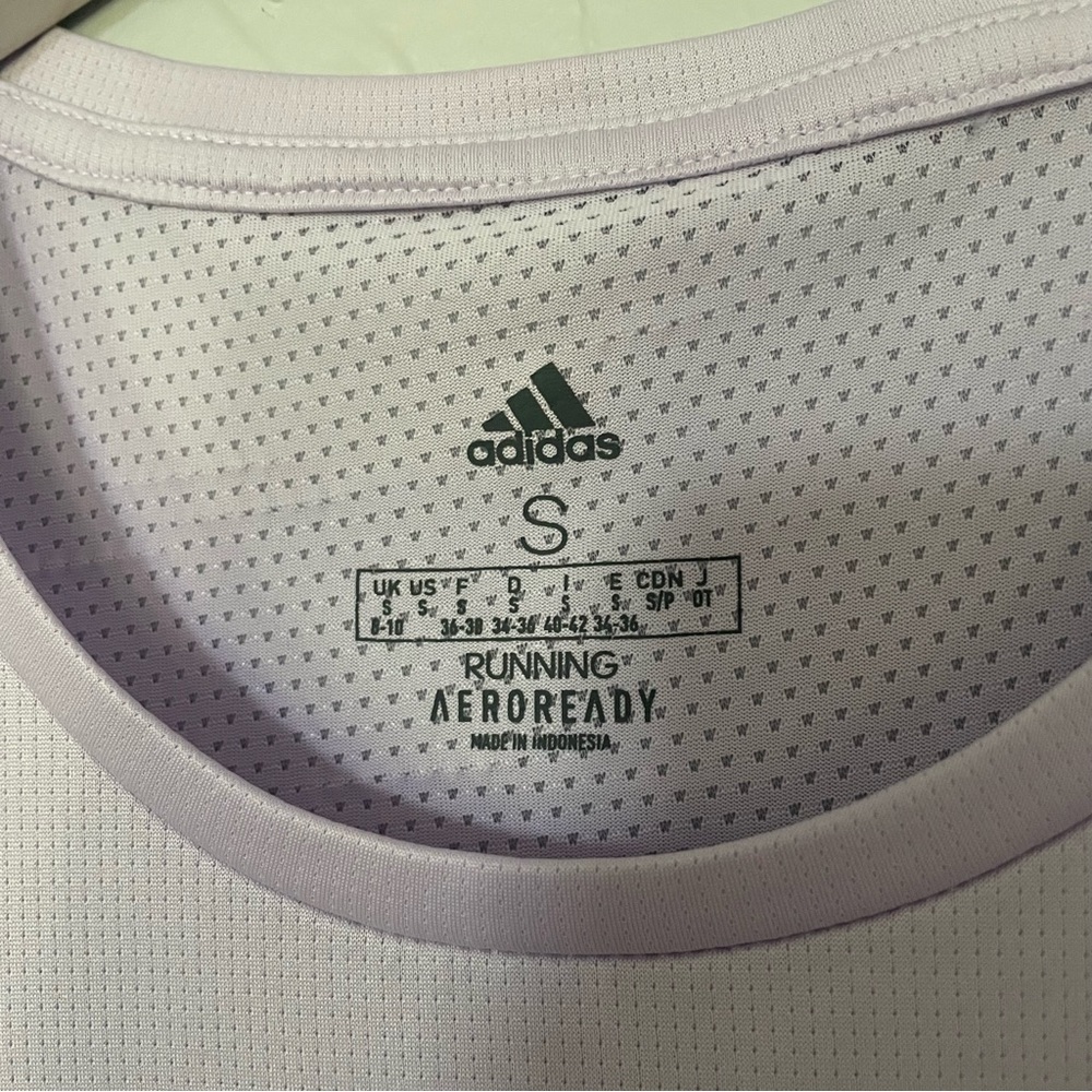 Adidas Fitted Lilac Purple Short Sleeve Aeroready RunningTee Breathable sz Small - Picture 3 of 9